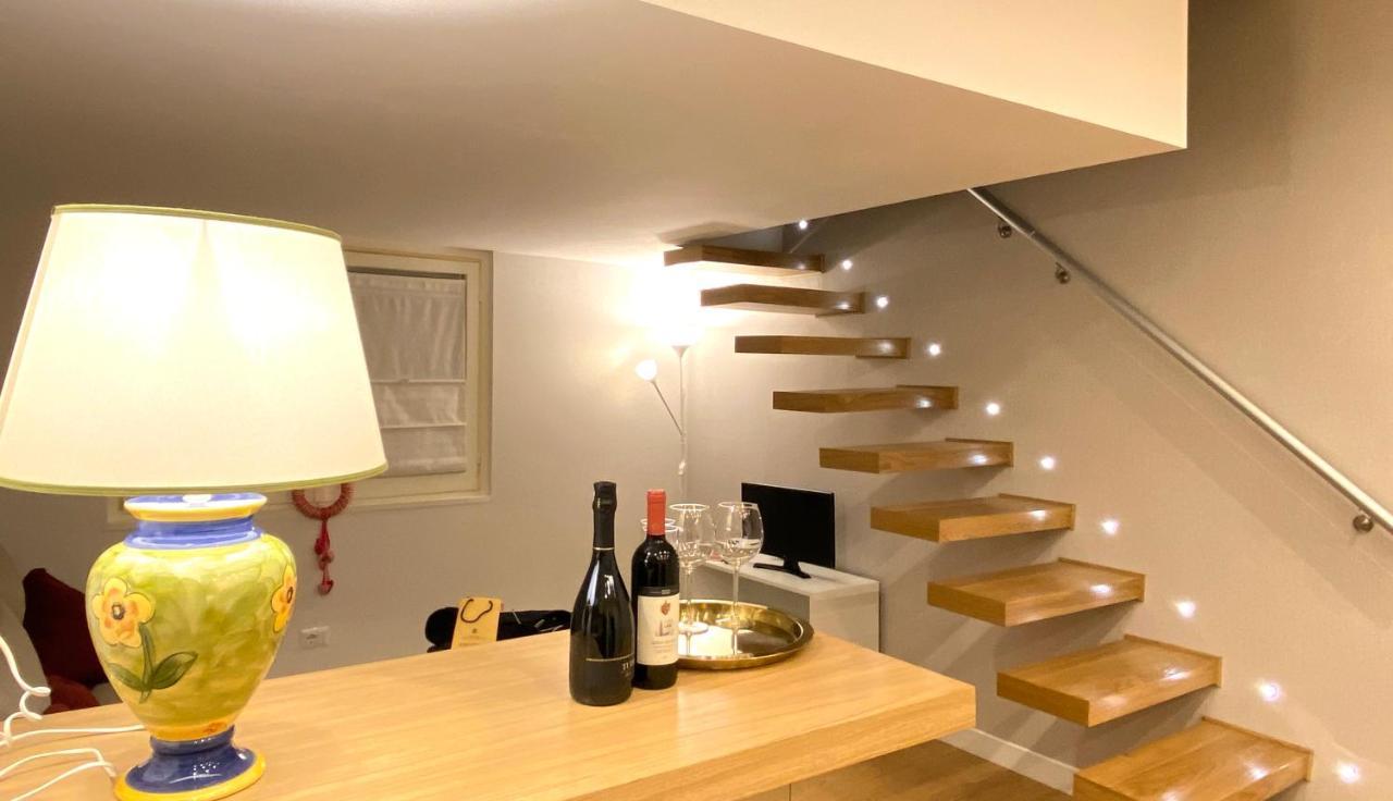 Palm'S House Apartment Napoli Bagian luar foto