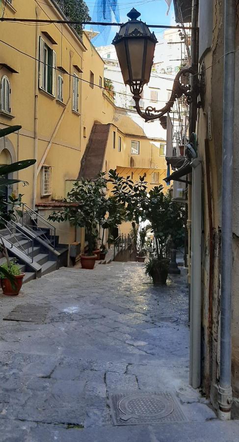 Palm'S House Apartment Napoli Bagian luar foto